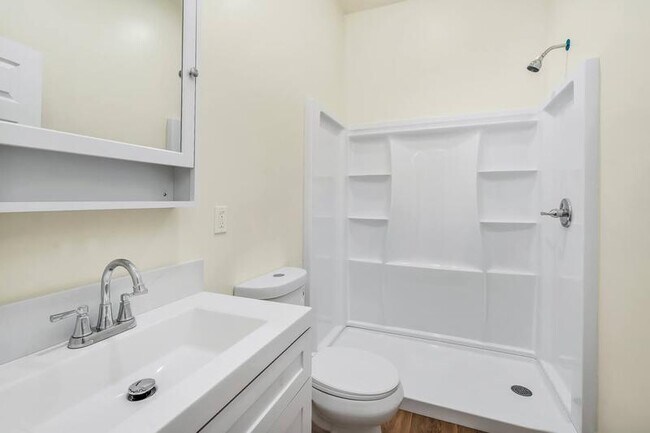 Building Photo - 918 Monterey St