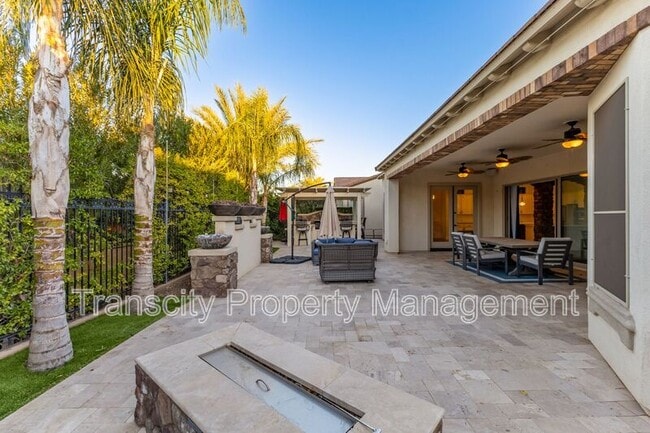 Building Photo - 1636 E Sattoo Way