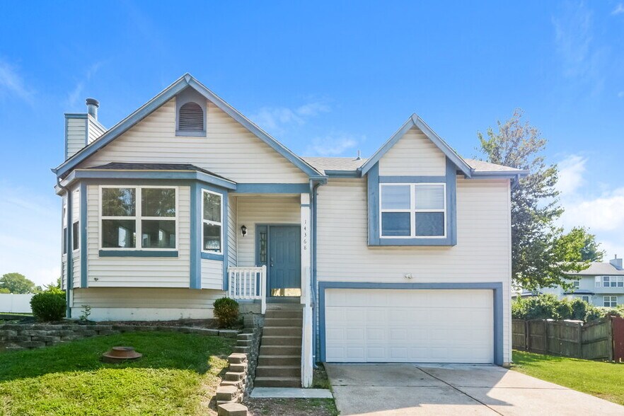 Primary Photo - 14368 Jamestown Bay Dr