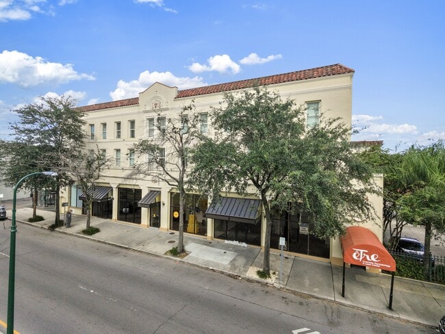 Building Photo - 1224 St Charles Ave