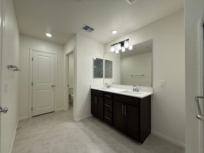 Building Photo - 3609 Canico Ln