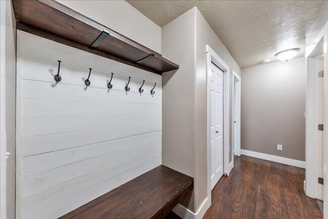 Building Photo - Beautiful NW Meridian Home with Privacy and Community Amenities