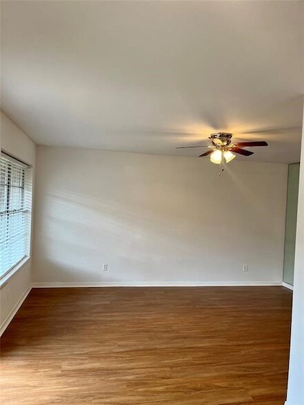 Building Photo - 6401 Skyline Dr