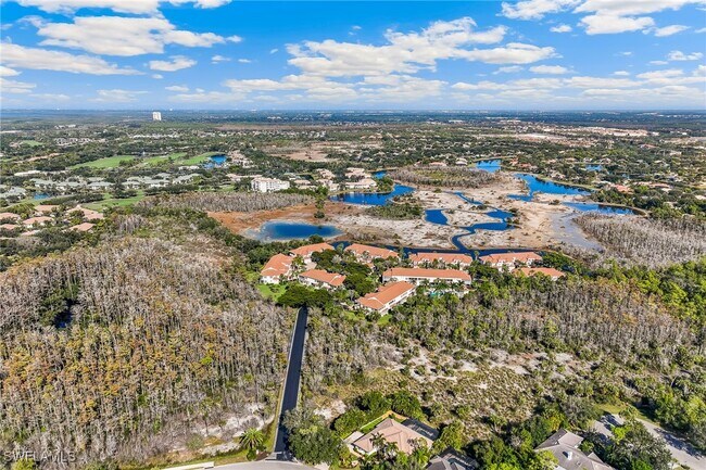 Building Photo - 25000 Cypress Hollow Ct