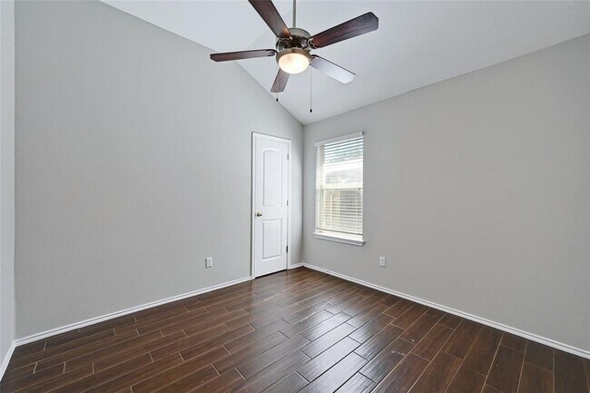 Building Photo - 166 Pecanwood N