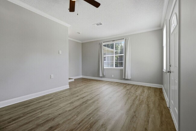 Building Photo - Corner Lot in Phenix City!