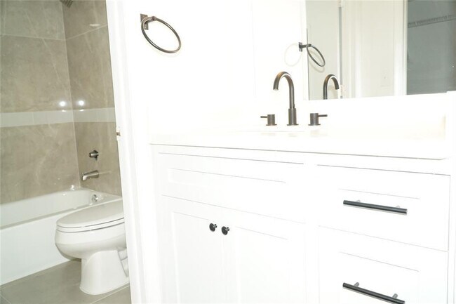 Building Photo - 11574 NW 44th St