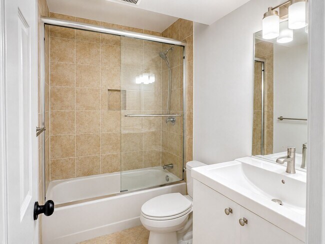 Building Photo - 12117 Gatewater Dr