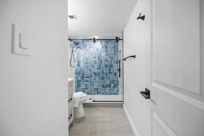 Building Photo - 274 Barlow Ave