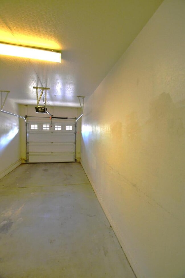 Building Photo - 2 bed 2 bath 1 car garage in Augusta Ranch area