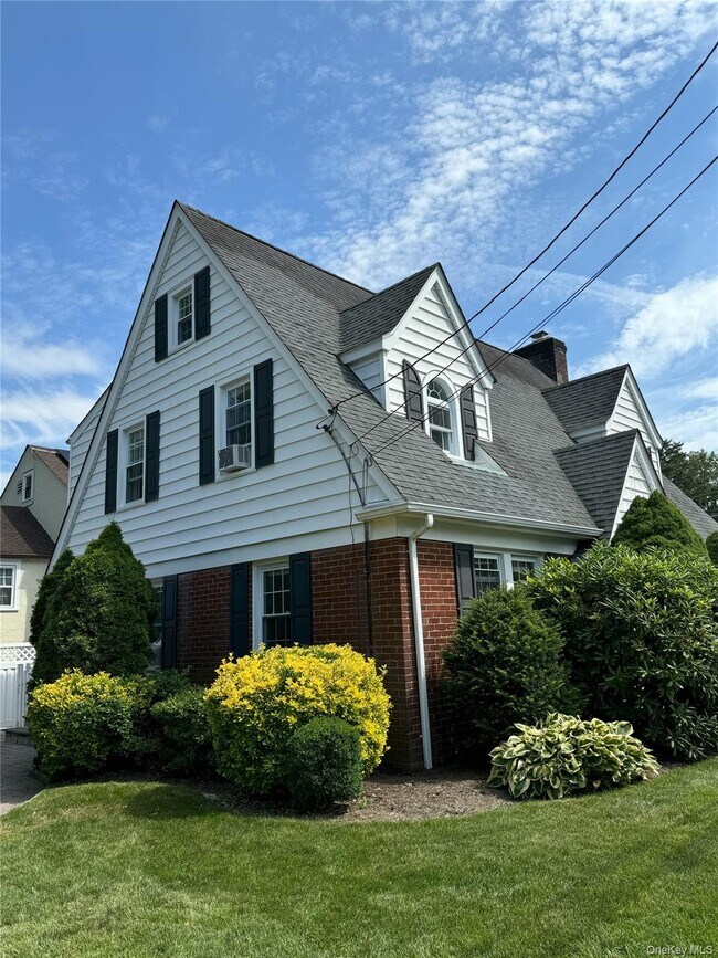 Building Photo - 160 Bell Rd