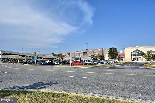 Building Photo - 2155 Scotts Crossing Ct