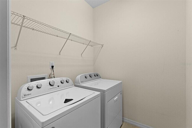 Building Photo - 1452 Cabot Dr
