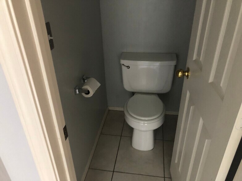 Building Photo - 3872 E Mountain Sky Ave