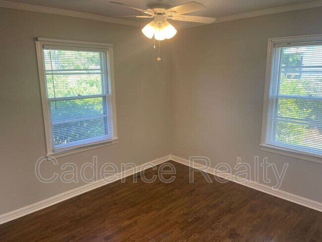 Building Photo - 224 Wood Dale Dr