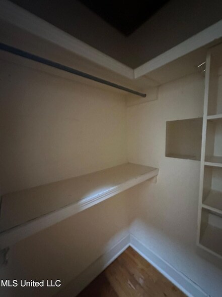 Building Photo - 3564 Cowan Pl