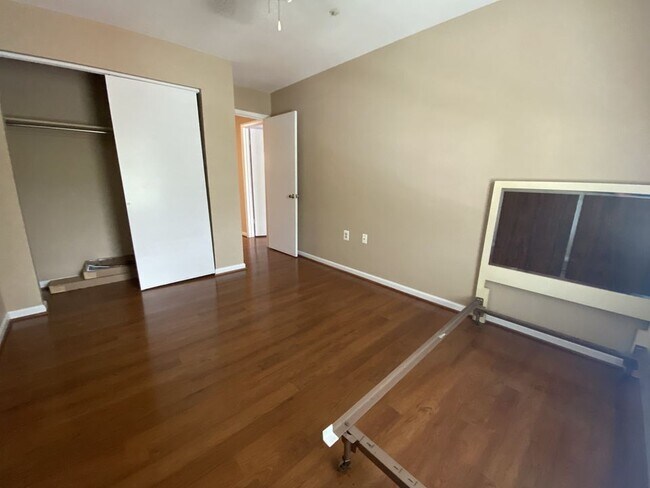 Building Photo - 18411 Guildberry Dr