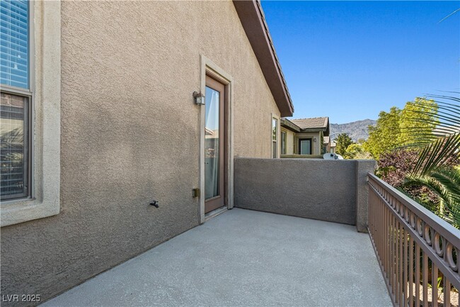 Building Photo - 8220 Chimney Bluff St