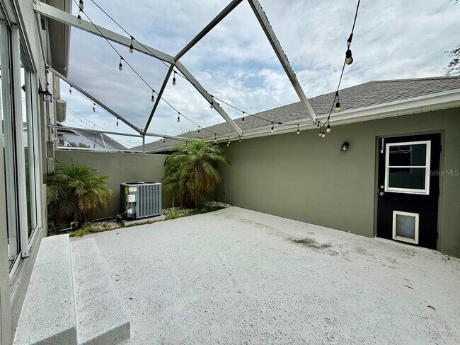 Building Photo - 10653 Marsha Dr
