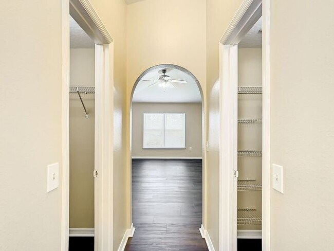 Building Photo - 1743 Corner Meadow Cir