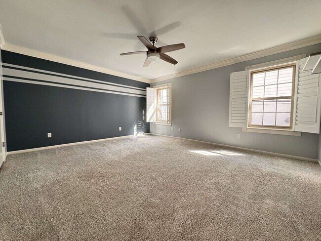 Building Photo - 1901 Potomac Dr