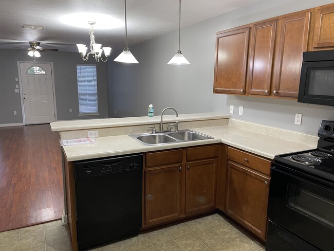 Building Photo - 2866 Waterbrook Way