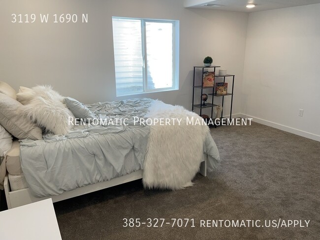 Building Photo - 3119 W 1690 N