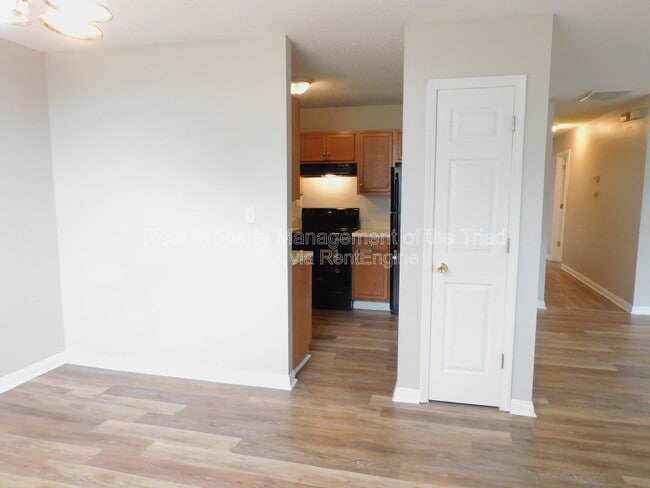 Building Photo - 1301 Nealtown Rd