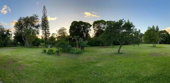 Building Photo - Haiku - on 2 acres upstairs mostly furnish...