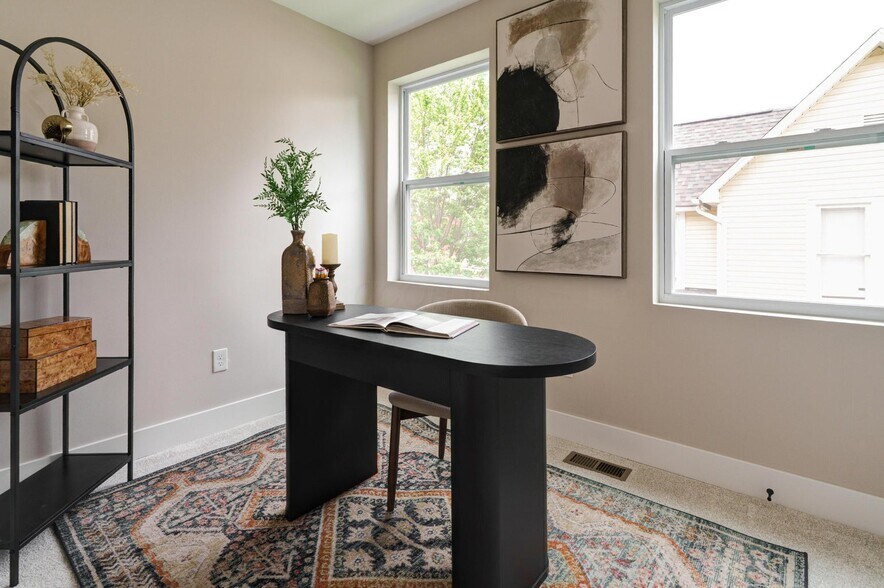 Bedroom 3 - 2587 Dayton Ave