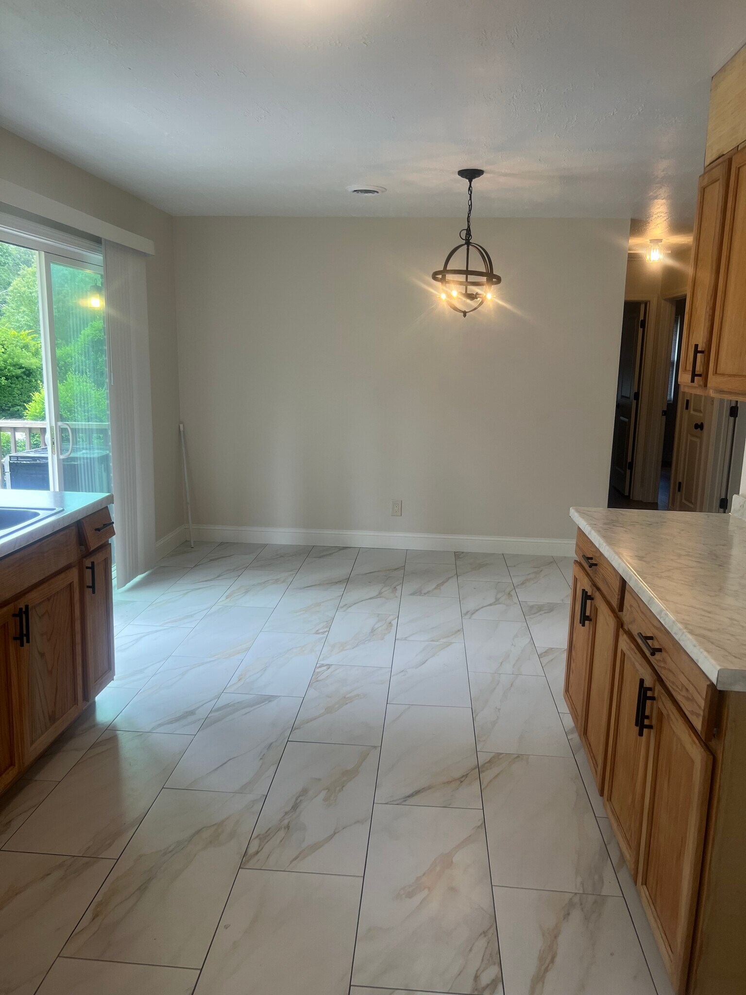 Building Photo - 3107 Scenic Dr
