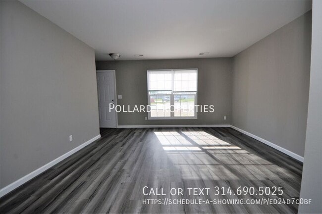 Building Photo - 5 Apache-