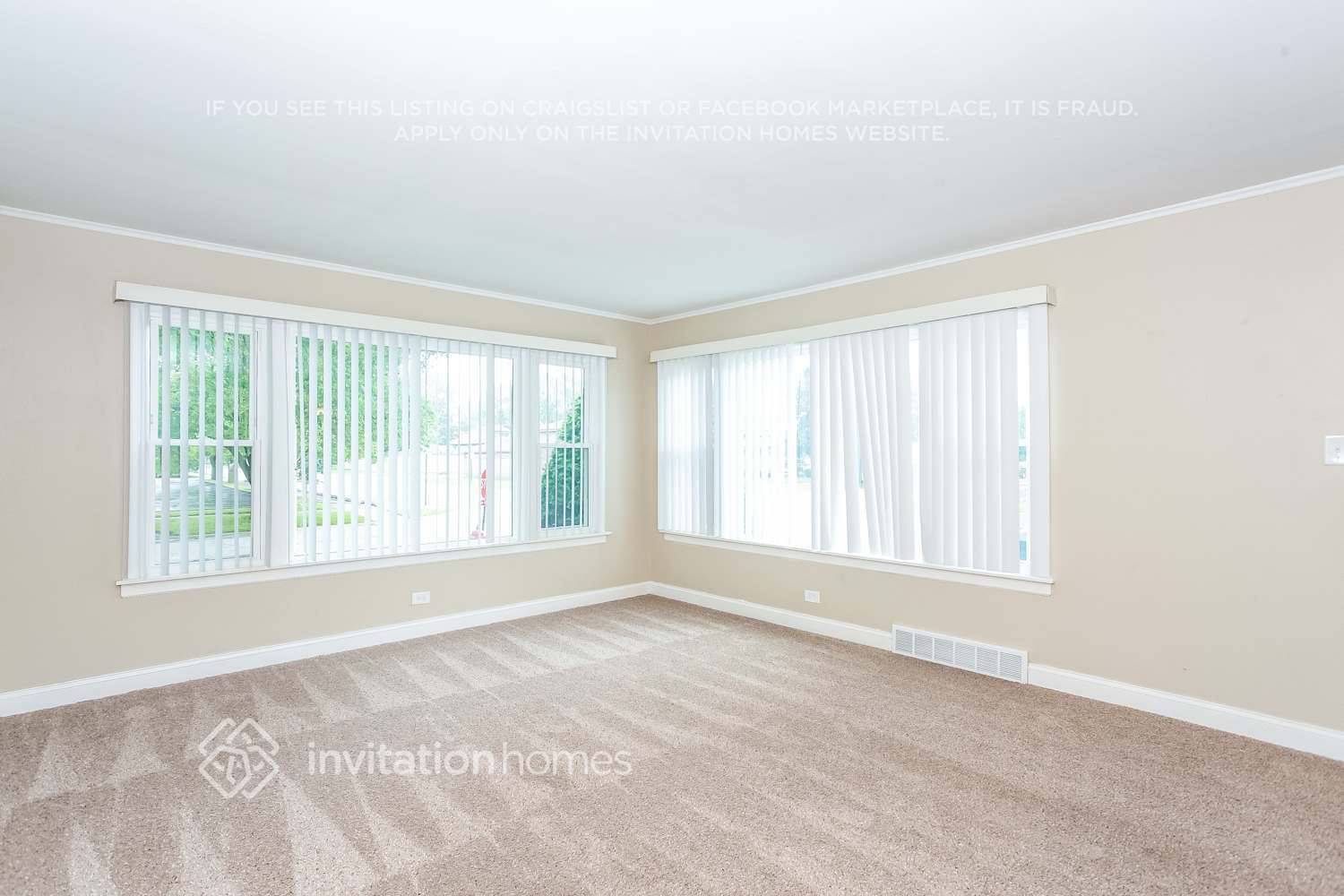Building Photo - 9344 S 54th Ct