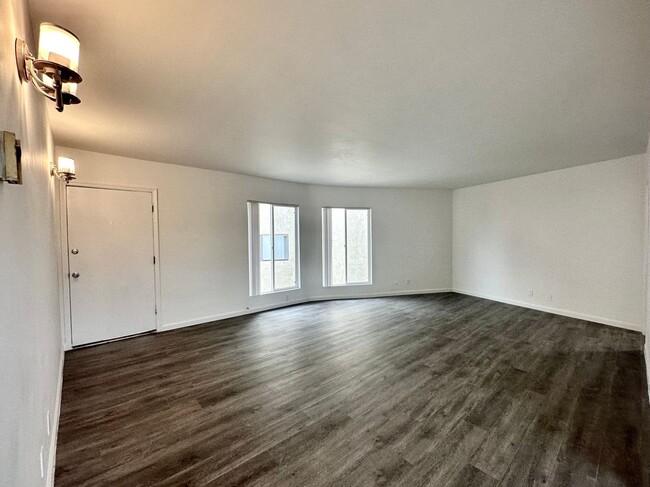 Interior Photo - EP