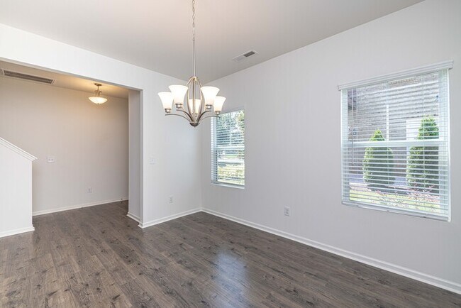 Building Photo - BEAUTIFUL 3 Bedroom Townhome Bonterra Village AVAILABLE NOVEMBER 2025