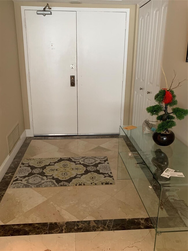 Building Photo - 3410 Galt Ocean Dr