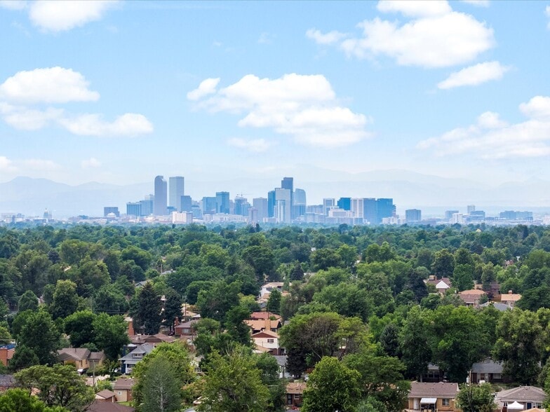 Building Photo - 6003 E 28th Ave