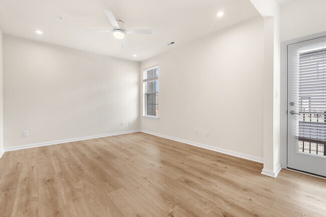 Building Photo - 2406 Ownby Ln