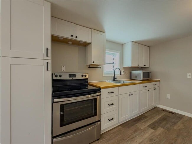 Building Photo - 2317 Ford White Rd