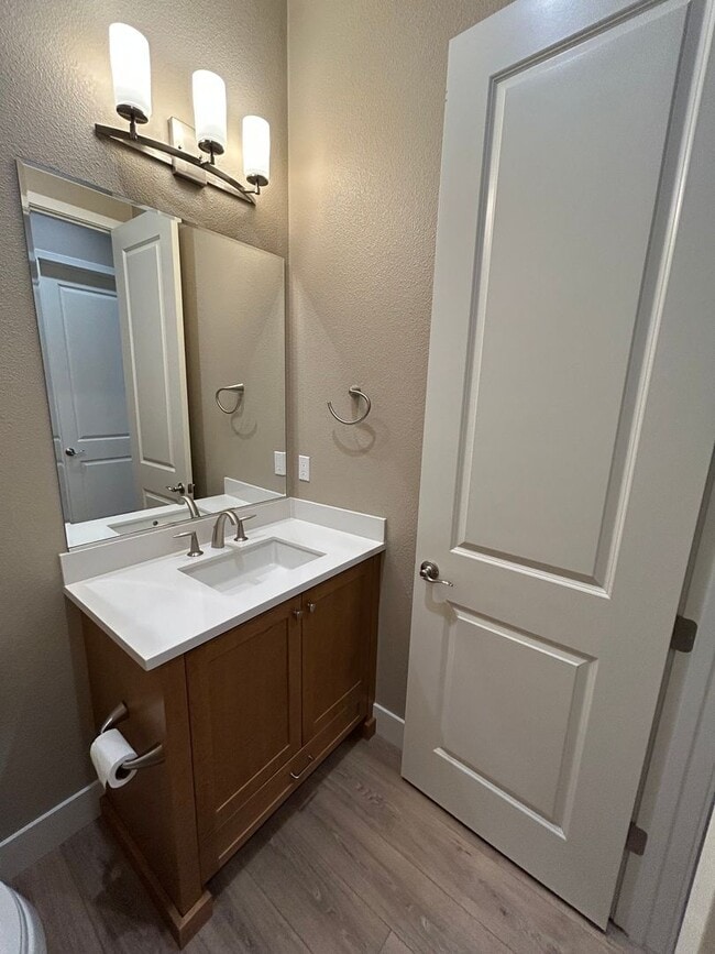 Building Photo - 3 Bedroom 2 Bathroom Luxury 55+ Living in Twin Oaks