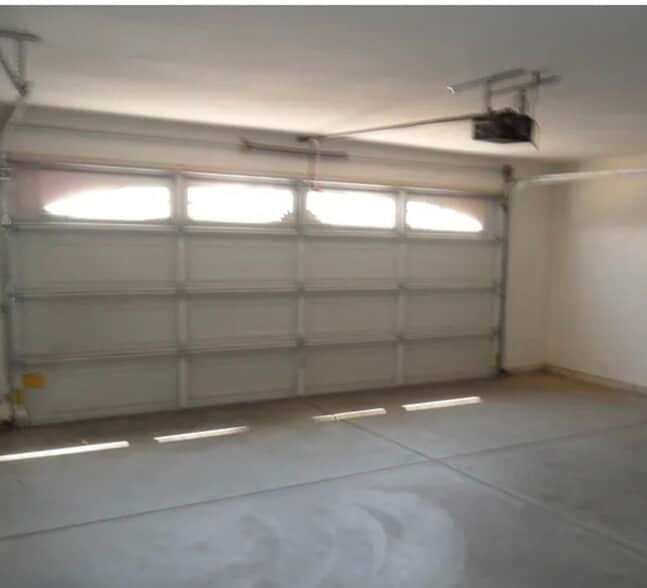 Building Photo - 10733 Garibaldi Dr