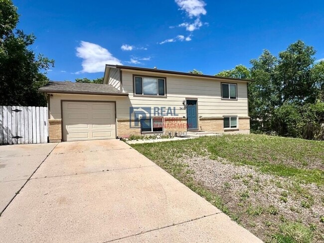 Primary Photo - 3410 El Morro Rd
