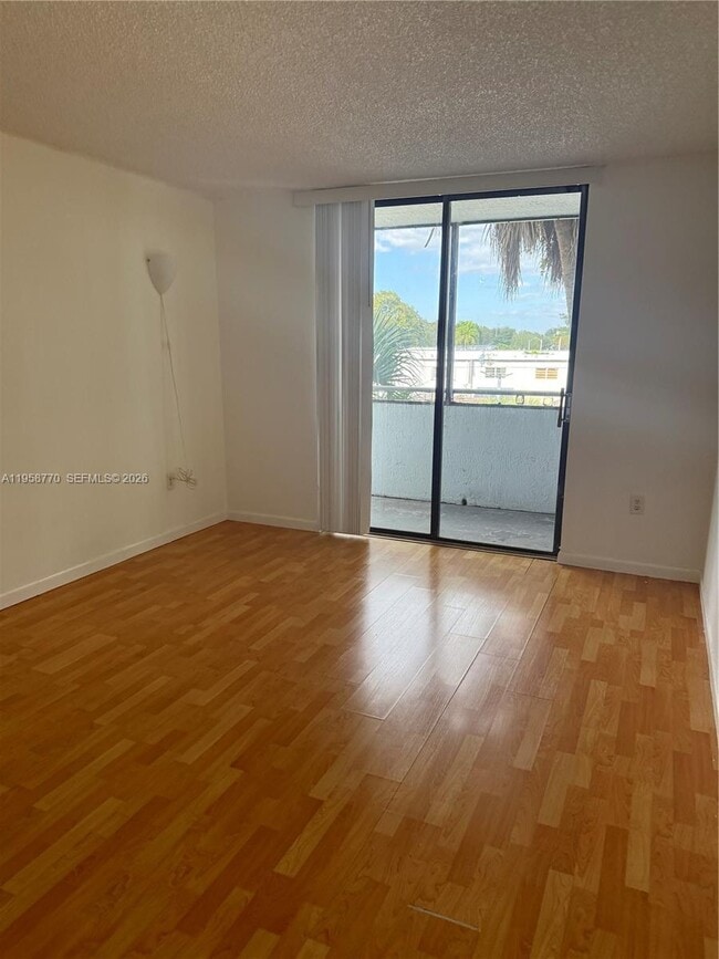 Building Photo - 8205 SW 152nd Ave