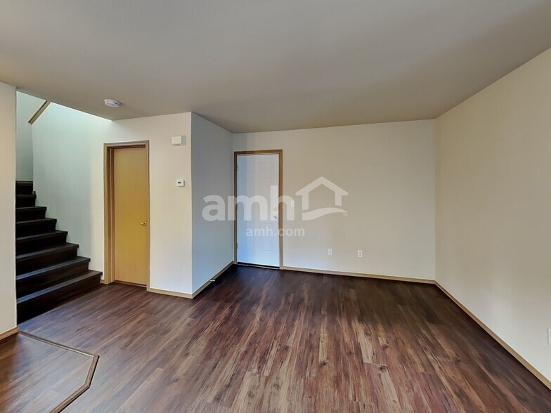 Building Photo - 13023 158th Street Ct E