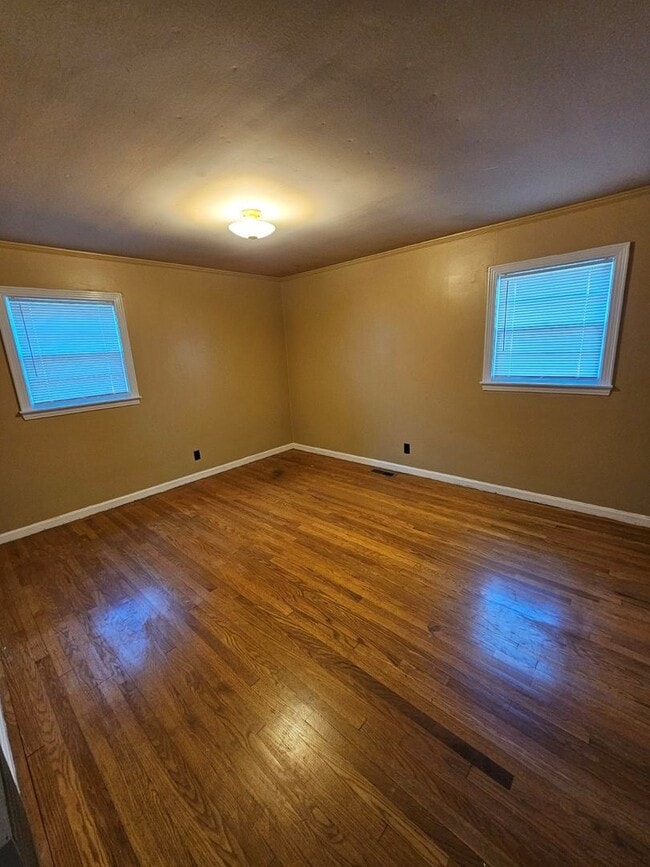 Building Photo - 3-Bedroom Home in Sparta with Hardwood Floors, Carport & Covered Porches