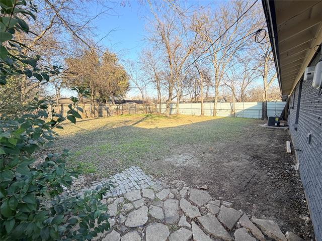 Building Photo - 4741 Alandale Dr