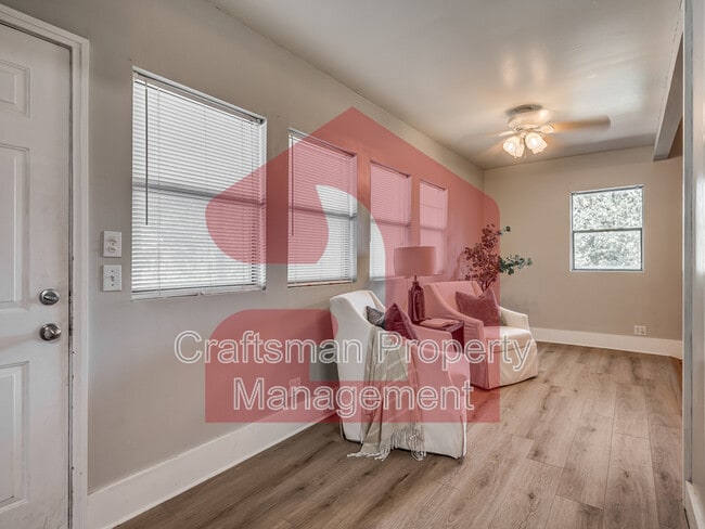 Building Photo - 1501 Gladstone Terrace