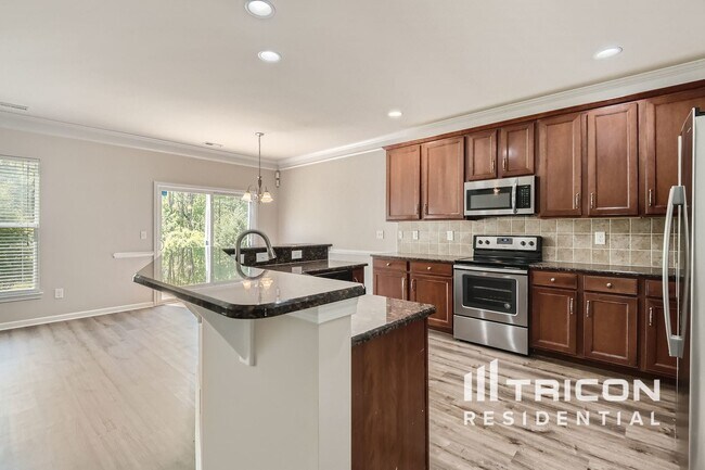Building Photo - 1804 Hoosac Dr
