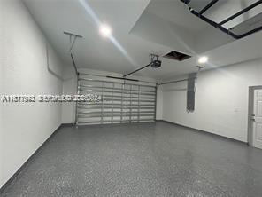 Building Photo - 2044 Crawford Ave N