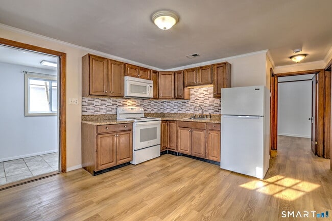 Building Photo - 127 Mulberry St